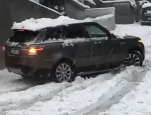 Range Rover Sport no puede vencer una simple calle nevada aún con neumáticos para nieve…¿ qué pasó con el costoso 4×4?