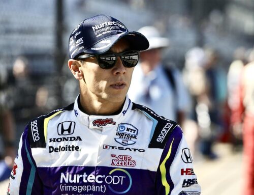 Indy 500 – Takuma Sato, se destacó en el primer día de práctica girando a una velocidad de 368,441 km/h y quedando por delante de Scott Dixon y el novato Jimmie Johnson.