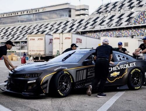 Test en Daytona antes de Le Mans para el Chevrolet Camaro NASCAR Garage 56 con Jenson Button.