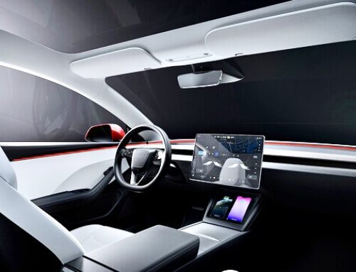 Tesla Model 3 / Transformar lo sencillo en algo complicado al dejar que todo pase por la famosa pantalla.