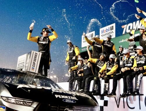 NASCAR en Iowa / Ryan Blaney (Ford Mustang) obtuvo su primera victoria en esta temporada.